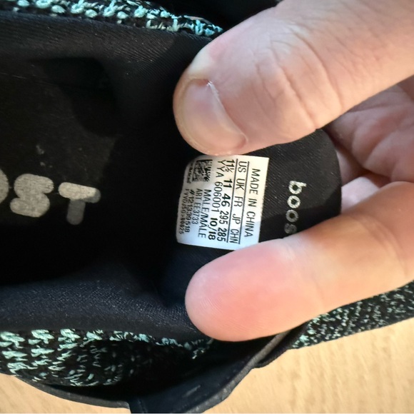 Adidas UltraBoost Men’s 11.5 Black Teal Running Shoes - Picture 7 of 13